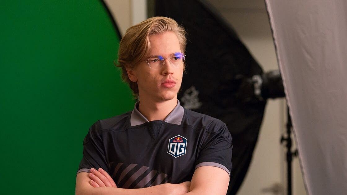 <div class="paragraphs"><p>Topson at the Epicenter 2019</p></div>