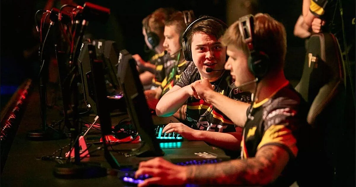 flamie Reveals Why s1mple And electronic Are Not Playing From Na’Vi Bootcamp