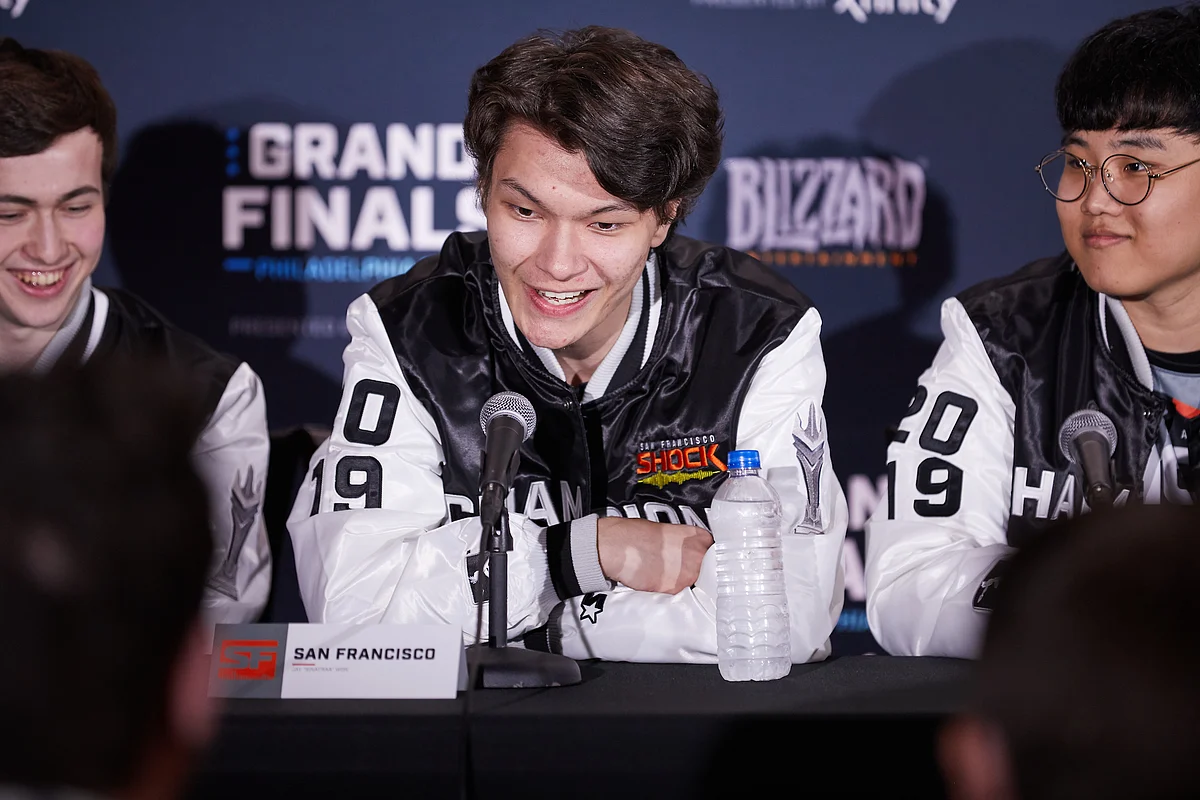 Sinatraa Breaks Down After Being Flamed by Valorant Fans on Stream For Playing With ShahZaM