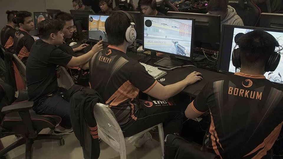 An Interview With TNC's Manager - Ryan 'BabyBoy' Crisostomo