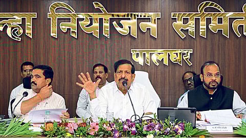 Minister Ganesh Naik 