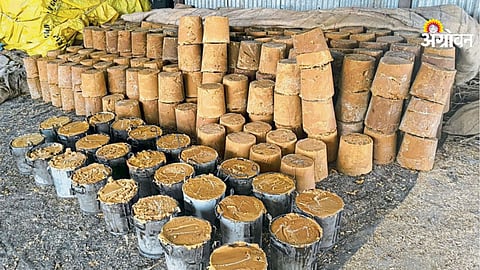 Small scale jaggery industry in Maharashtra villages