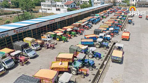 Wheat arrival record Lasalgaon Market