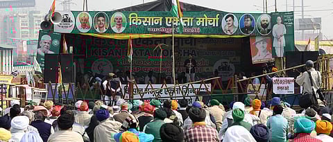 आंदोलकांनी उभारली स्वच्छतागृहे, गाझीपूर सीमेवर सुरक्षेसाठी बसविले कॅमेरे 
