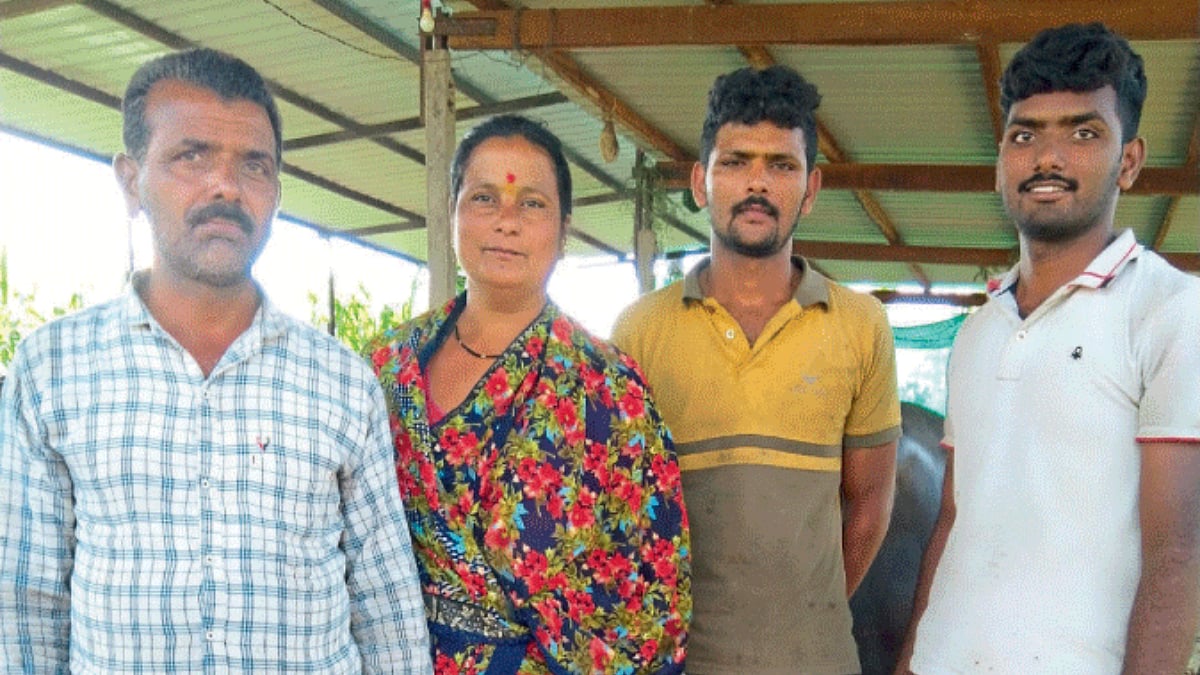 Dairy Farming सचोटी, प्रामाणिकता अन् एकीतून यशस्वी दुग्ध व्यवसाय