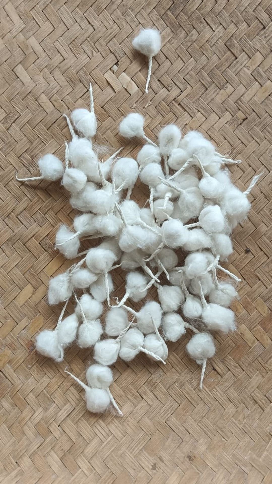 Pooja Wati Disposal : पूजा झाल्यावर जळालेल्या वातीचे काय करावं? 2 Pooja Wati Disposal