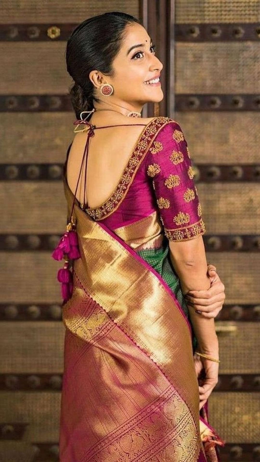 South Indian Sarees : तुम्हाला साऊथ इंडियन साड्यांचे 'हे' प्रकार माहिती असायलाचं हवेत 2 South Indian Sarees