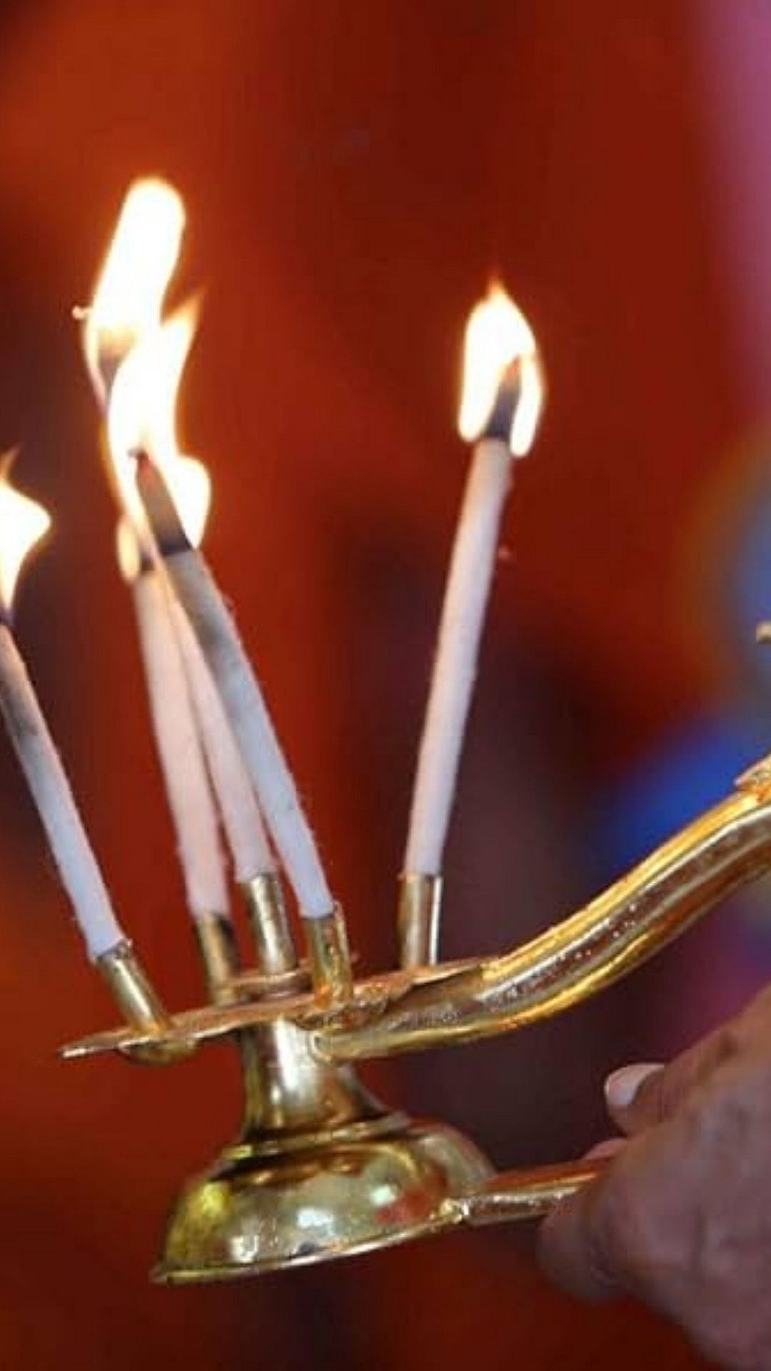 Pooja Wati Disposal : पूजा झाल्यावर जळालेल्या वातीचे काय करावं? 4 Pooja Wati Disposal