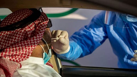 الصحة: تسجيل 4738 إصابة بكورونا وتعافي 4973 شخصا خلال الـ24 ساعة الماضية 
