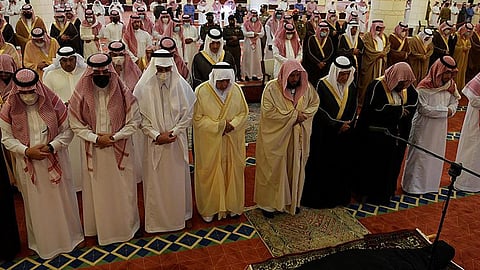 صلاة الميت على الأميرة نورة بنت فيصل بن عبدالعزيز