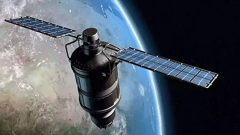 إطلاق أقمار صناعية من ستار لينك Starlink