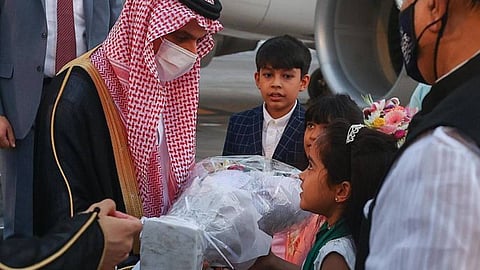 الأمير فيصل بن فرحان في جمهورية بنجلاديش الشعبية