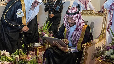 الأمير سعود بن نهار في حفل تخرج جامعة الطائف