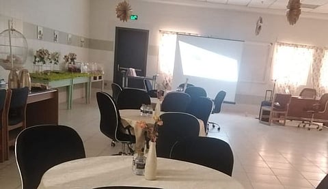  جانب من المحاضرات التثقيفية

