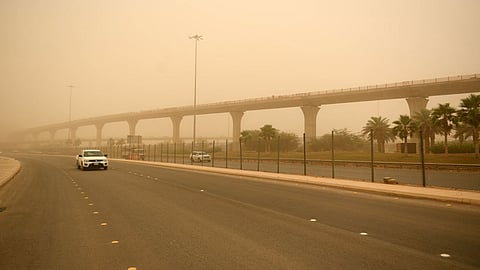  رياح مثيرة للأتربة