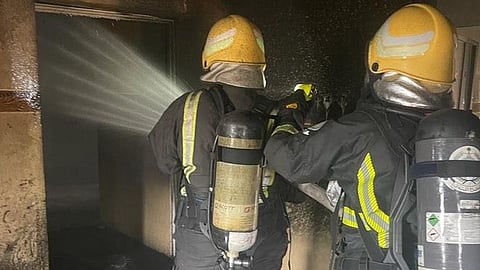 إخماد حريق بمنزل في قرية القصبة

