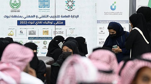 جانب من ملتقي التوظيف