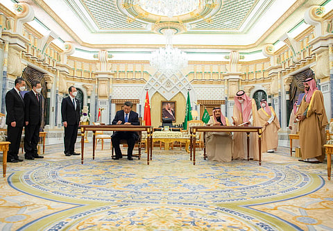 بيان سعودي صيني مشترك.. دعم صيني لأمن المملكة وتأكيد على عزم البلدين على تطوير التعاون في المجالات الدفاعية


