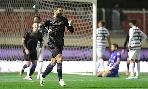 الشباب والطائي 