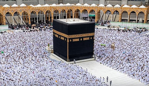 «الحج والعمرة» تُذكر  باشتراطات الحج لعام 1444هـ