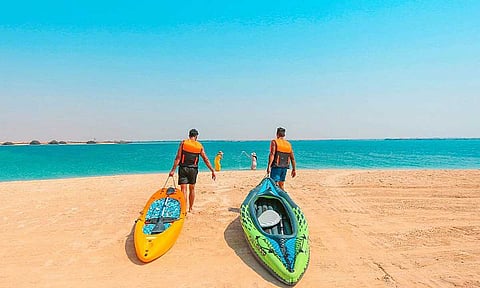 شواطئ الرمال الفضية