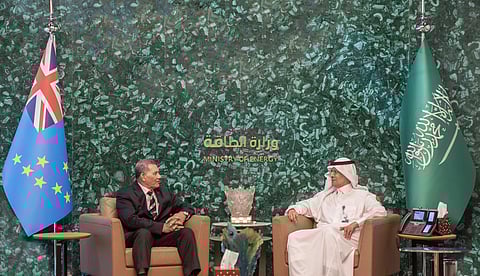 وزير الطاقة يلتقي رئيس وزراء توفالو