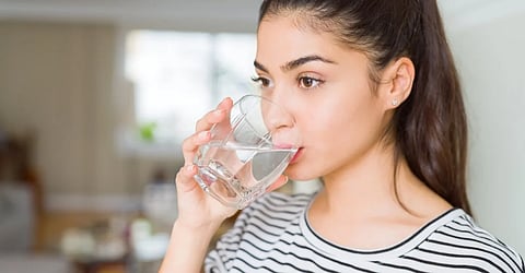  المعدل الطبيعي لشرب الماء في رمضان