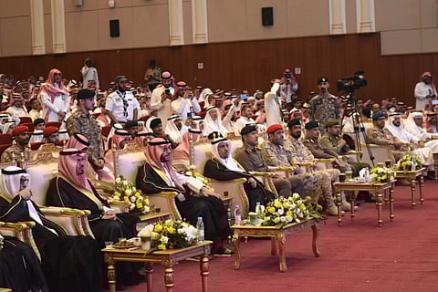 محافظ الطائف يرعى حفل 800 طالب متفوق 
