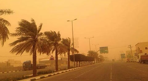 رياح نشطة بعدة مناطق