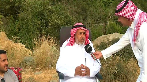 أحد المتنزهين في جبل ناصر