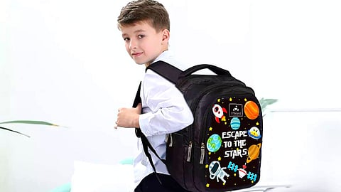 مواصفات الحقيبة المدرسية