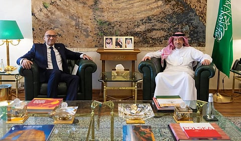 خلال اللقاء