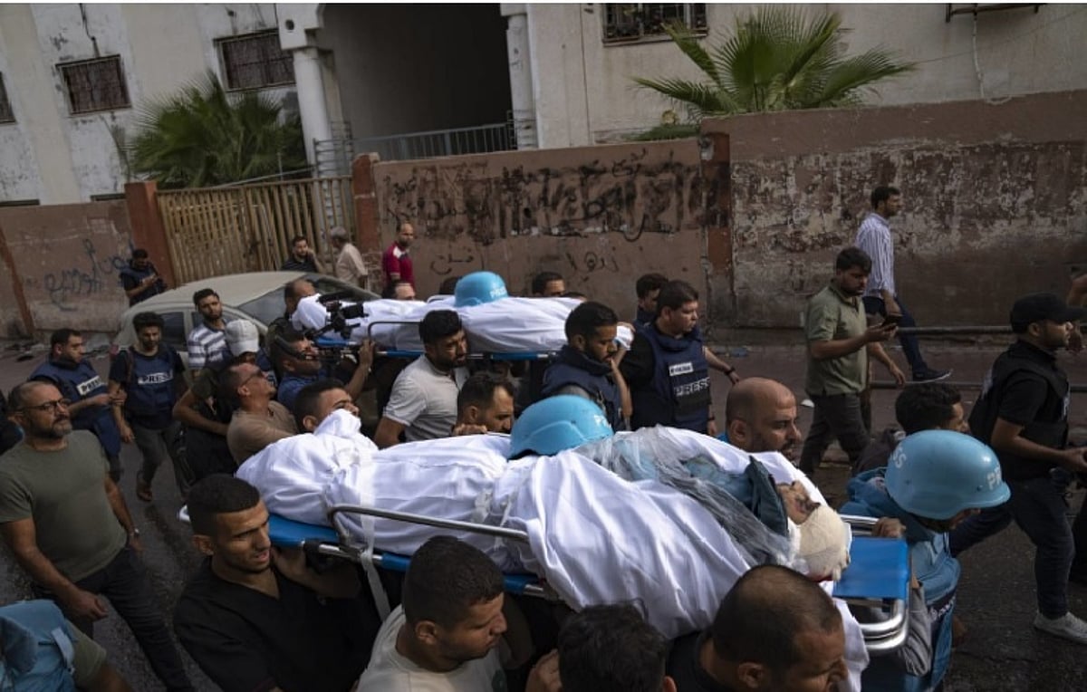 ارتفاع عدد ضحايا العدوان الإسرائيلي المستمر على قطاع غزة إلى 40476 شهيدًا ارتفاع عدد ضحايا العدوان الإسرائيلي المستمر على قطاع غزة إلى 40476 شهيدًا