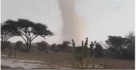 صورة متداولة لإعصار الطائف