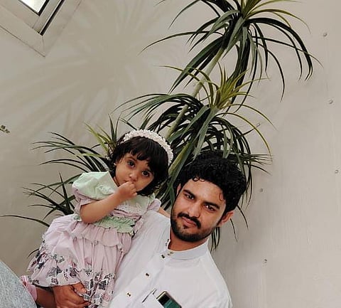  والد الطفلة لارين الزبير