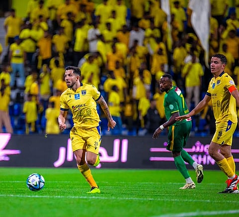  التعاون والخليج