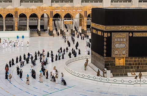  أداء العمرة