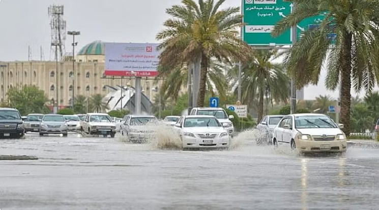 أمطار مصحوبة بعواصف رعدية على منطقة الباحة