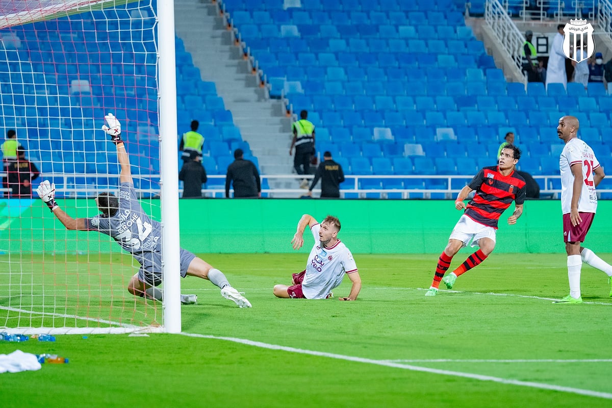 الرياض يضرب الخلود بثلاثية في دوري روشن