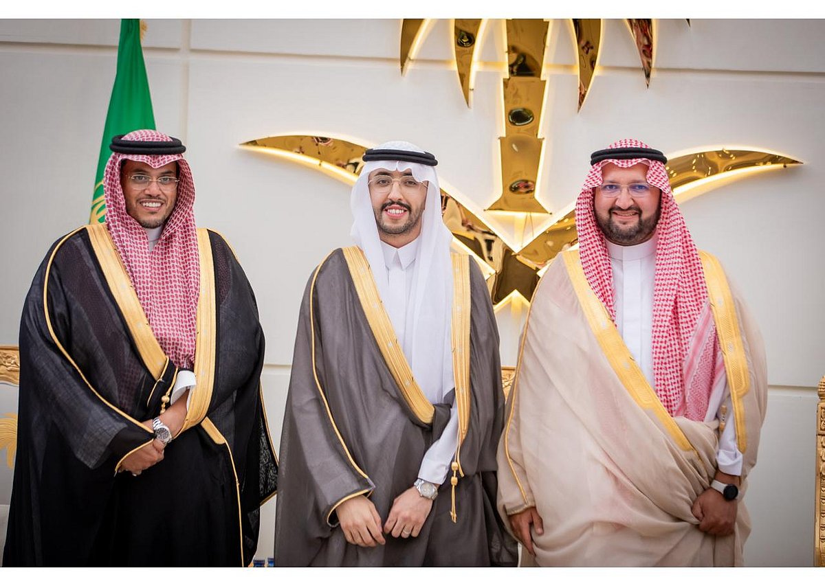 راكان العويس يحتفل بزواجه راكان العويس يحتفل بزواجه