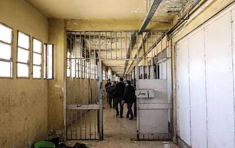 القبض على مسؤول في سجن صيدنايا لتورطه في تعطيل كاميرات المراقبة