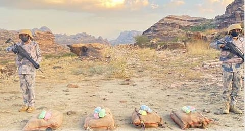 القبض على 6 مخالفين لتهريبهم 180 كيلوجرامًا من نبات القات بمنطقة جازان