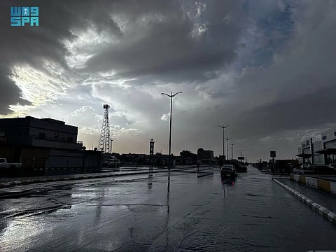 أمطار غزيرة على محافظة طريف بالحدود الشمالية