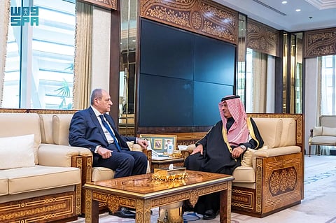 خلال الاستقبال