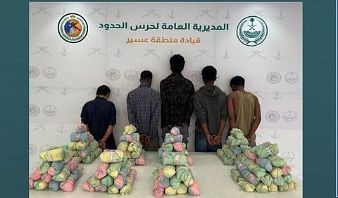 القبض على 5 مخالفين بعسير لتهريبهم 92 كيلوجرامًا من القات 