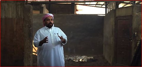 الطاهي «بن حنش» يروي سبب تميزه في طبخ أكلة الحنيذ في محايل عسير