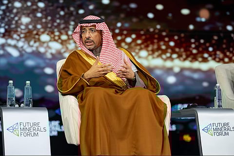 وزير الصناعة يؤكد على أهمية تأمين سلاسل الإمداد للمعادن الحرجة