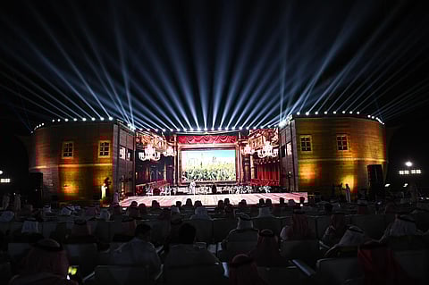 بالصور .. الأمير محمد بن ناصر يرعى حفل موسم "شتاء جازان 25" وسط حضور جماهيري كثيف 
