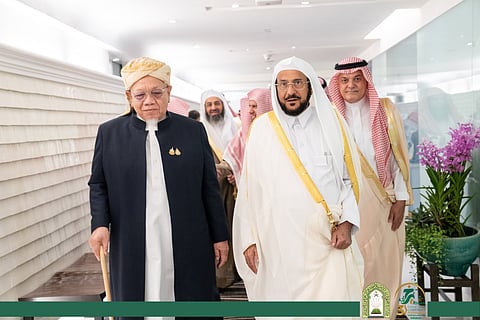 وزير الشؤون الإسلامية يصل بانكوك لرئاسة وفد المملكة في مؤتمر «خير أمة» 