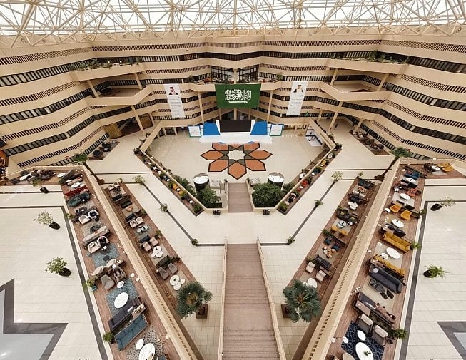 جامعة القصيم تعلق الدراسة الحضورية اليوم وتحولها إلى عن بُعد